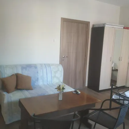 Daria Luxury Seaside Apartment Бургас